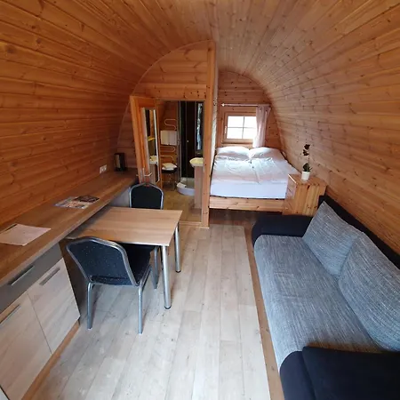 03 Premium Pod 