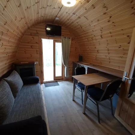 03 Premium Pod 